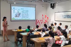 始终将满腔热情献给学生——记湘南学院附属小学教师黄江利图片