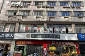 凌晨菜场剁肉声让居民睡不好觉，经营户也很无奈：都是为了生活图片