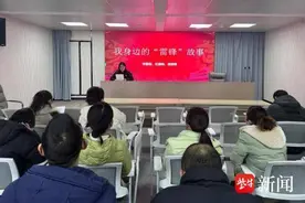 盐城滨海：雷锋精神照我行 志愿服务暖人心图片
