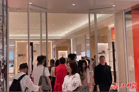 假期，武汉商圈也成热门打卡点图片