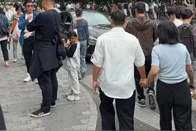 “五一”第二天，杭州市各景区景点、重要文化场所共接待游客259.79万人次图片