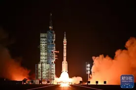 神舟十九号成功发射：采用6.5小时快速交会对接，是装载物资最多最重的一次图片