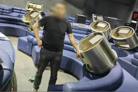 女子包里的黄金手镯失踪，前男友借为她庆生盗走，已被采取刑事强制措施图片