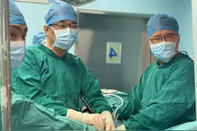 娃哈哈创始人宗庆后因肺癌去世，肺癌如何早诊早治？图片
