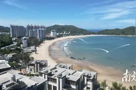 冲浪、帆板、冬泳……来汕头，冬日也能“浪”起来图片