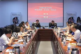 鲁剧《老家伙》走红，看专家学者如何评价图片