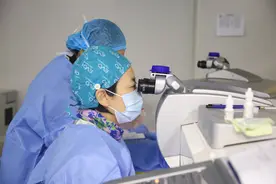 AI赋能近视手术 爱尔眼科胡明：黑科技助力个性化全眼定制新时代来临图片