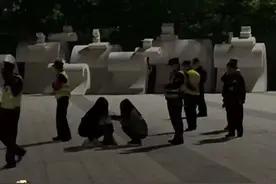 周杰伦演唱会突发！歌迷迟到被拦崩溃大哭，目击者发声图片