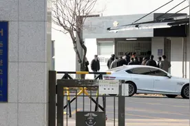 细节曝光：韩前防长用秋衣秋裤自杀图片