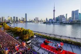 塑料瓶如何从赛道上的垃圾，变成马拉松精神的延续？上马将给到这样一个惊喜图片