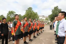 赣州市赣县区湖江镇举行2023年下半年新兵入伍欢送仪式图片
