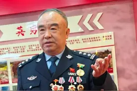 致敬！我们身边的追光者图片
