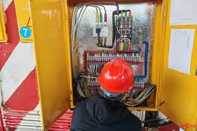 工人无证上岗、不系安全绳……成都住建开展安全隐患大排查，这些工地立即整改！图片