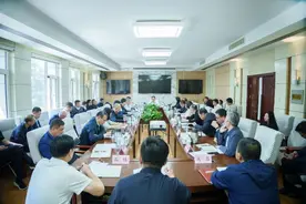 山西吕梁市召开中央生态环保督察反馈问题整改暨“一泓清水入黄河”生态保护工程建设推进会图片