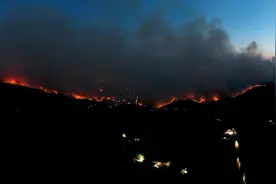 山火紧急等级调至最高级 韩国政府动员近9000人参与灭火图片