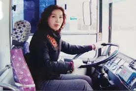 工作三十余载，她驾驶济南K101路公交迎来岗位上最后一个国庆节图片