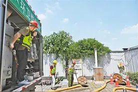 清掏化粪池 消除安全隐患图片