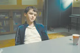 关注青少年犯罪的英剧《混沌少年时》成网飞播放量最高节目之一，英国首相也在看图片