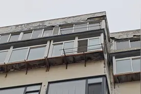 烟台民意通 | 旧改不改真问题  塔山西路这栋楼居民质疑：旧改只做表面文章？图片
