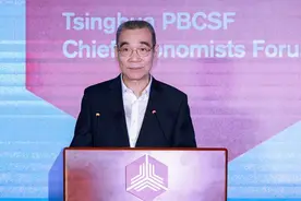 林毅夫：我国在人工智能、大数据、生命科学领域与发达国家站在同一条起跑线上图片