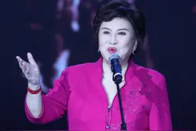 刘兰芳、杨洪基等名家齐聚慰问驻京部队老干部专场演出图片