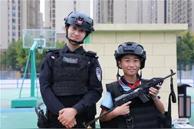 合肥市“平安建设校园行”活动举行图片
