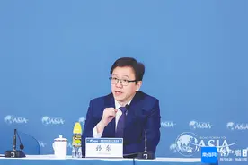 香港特区政府创新科技及工业局局长孙东：海南和香港交流紧密合作空间广阔图片