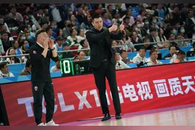 杨鸣卸任辽篮主帅早有迹象，双方多方面无法达成一致图片