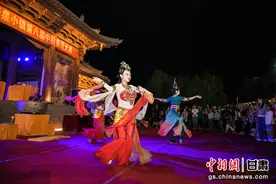 古郡敦煌中秋夜举办拜月会图片