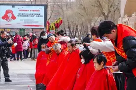 春风三月学雷锋 梨城处处“志愿红”图片