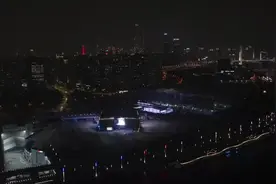 不同代际模特同台走秀，看模特变迁与中国时尚图片
