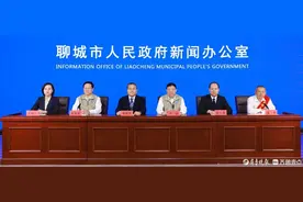 “在聊城，绝不让见义勇为者成为无名英雄”图片