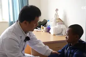 精湛医术、敬业精神，获得认可！中国医生跨越国界救死扶伤图片