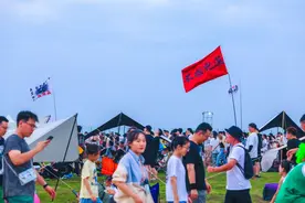 瞄准文旅补贴，主办方鱼龙混杂：取消潮背后，音乐节的生意经图片