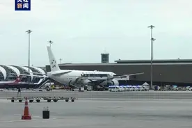 数分钟内急速下降2000米 新加坡航空客机遭遇的湍流到底是什么?图片