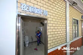 24小时开放！“方便”不打烊 五一广场夜间公厕启用图片