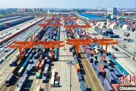 2024年四川外贸进出口再次迈上万亿元台阶图片