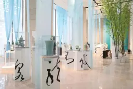 “不灭窑火——当代龙泉青瓷精品展”工美非遗馆开展图片