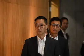 梅西未出席表演赛，香港特区政府官员：主办方赛前仍确认梅西下半场上场图片