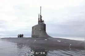 美海军“最安静”核潜艇抵达日本图片