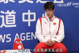 潘展乐回应此前说查尔莫斯“不理人”言论，查尔莫斯社交媒体发文致谢：Thank you！图片