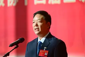 聚焦洛阳两会丨市政协委员安占立：构建特色养老服务体系 让老人安享幸福晚年图片
