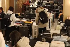 南方游客扎堆去东北！洗浴中心都一直满位！门店负责人：这还不是最高峰图片