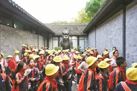 了解疾病防治知识、探寻南宋石刻的秘密……学士小学开启多样研学之旅图片