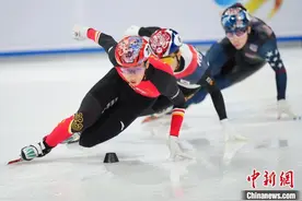 短道速滑世巡赛北京站：中国队两项接力摘金图片