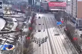 迎战友回家 他却把纪念章摘了下来 “我立的功微不足道”图片