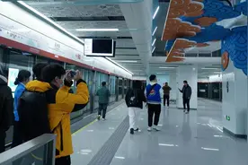 直达大小梅沙！深圳地铁8号线二期试运营，记者现场直击图片