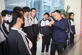走进中国商飞C919总装车间，听劳模讲述国产大飞机研发背后的“航天梦”图片