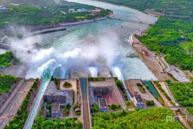 黄河小浪底水库再次加大下泄流量图片