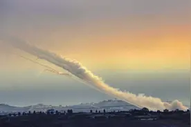 美国大选即将开始，多方猜测伊朗行动，美B-52远程轰炸机飞抵中东图片